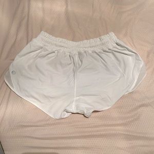 Lululemon White Hotty Hot short.